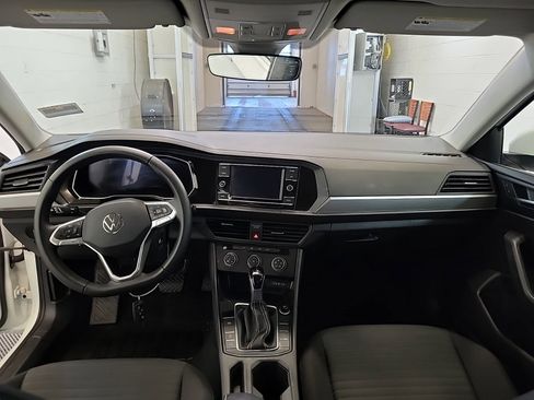 Used 2024 Volkswagen Jetta S image 10