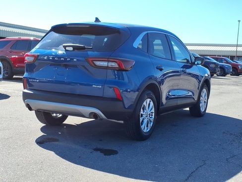 Used 2023 Ford Escape Active image 5