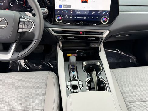 Certified 2026 Lexus RX 350 Premium w/ Accessory Package (2T) AWD/4WD image 14