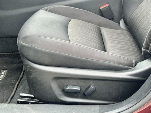 Used 2024 Nissan Altima 2.5 SV FWD image 19