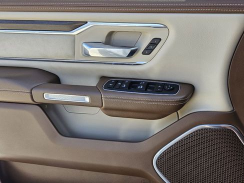 Used 2021 RAM 1500 Laramie image 28