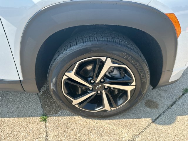 Used 2023 Chevrolet TrailBlazer RS w/ Convenience Package AWD/4WD image 56