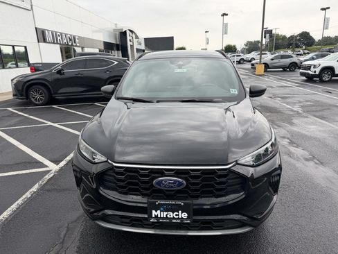 Used 2023 Ford Escape ST-Line w/ Tech Pack #1 AWD/4WD image 8