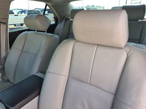 Used 2006 Cadillac STS V8 w/ Preferred Equipment Group RWD image 9