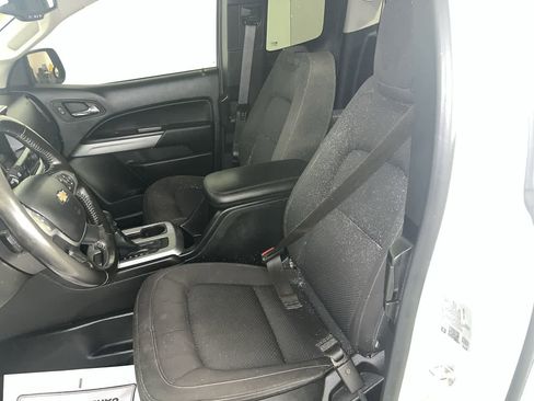 Used 2022 Chevrolet Colorado LT w/ Fleet Safety Package image 15