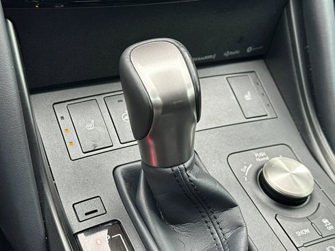 Certified 2025 Lexus IS 300 F Sport image 26