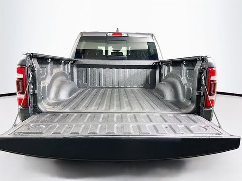 Used 2022 RAM 1500 Laramie image 16