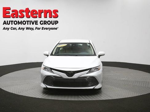 Used 2019 Toyota Camry XLE w/ Carpet Mat Package image 54