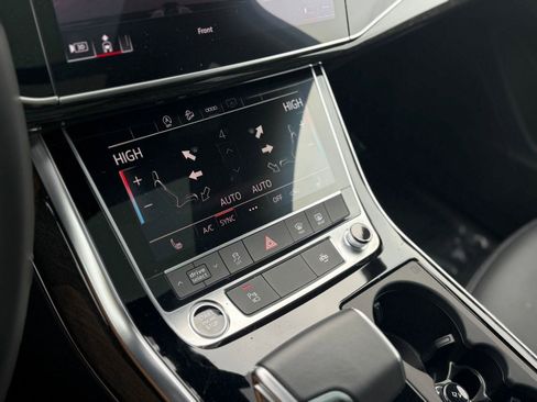 Used 2025 Audi Q7 2.0T Premium image 25