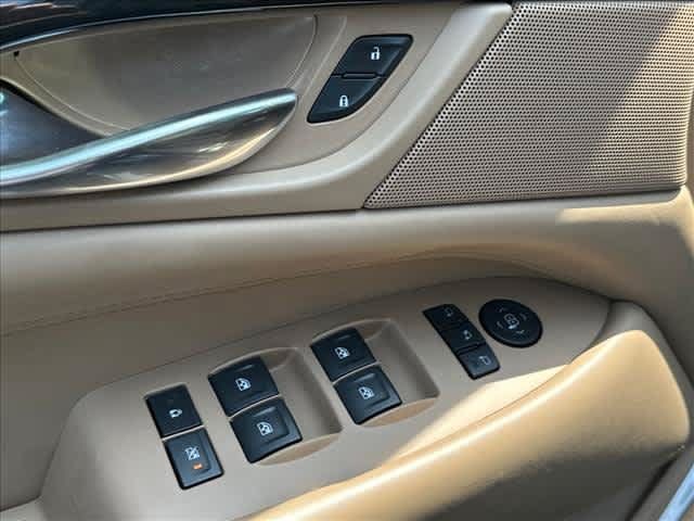 Used 2020 Cadillac Escalade Platinum RWD image 22