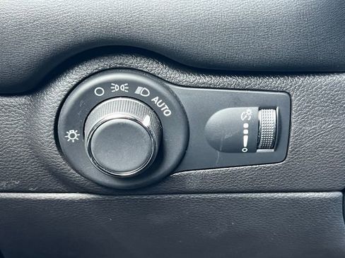 Used 2025 Dodge Durango R/T image 25