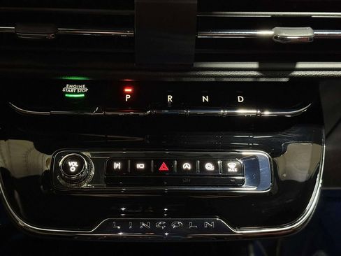 Certified 2023 Lincoln Corsair Reserve w/ Equipment Group 202A image 8