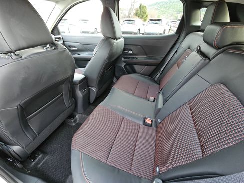 New 2025 Nissan Kicks SR image 10