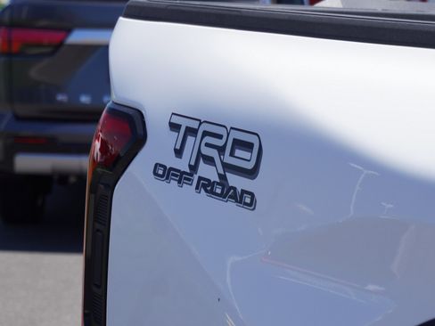 New 2026 Toyota Tacoma TRD Off-Road AWD/4WD image 9