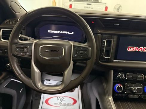 Used 2022 GMC Yukon Denali image 20