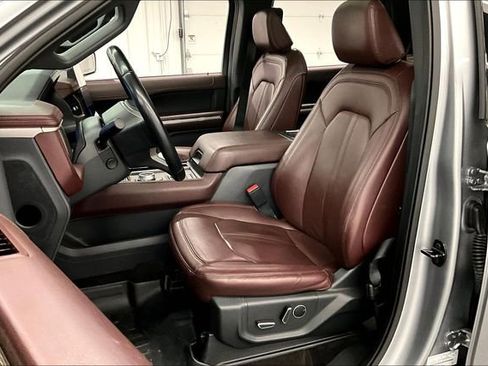 Used 2022 Ford Expedition Max Limited image 22