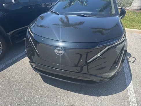 Used 2025 Nissan Ariya FWD image 3