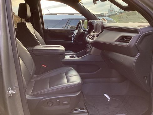 Used 2022 Chevrolet Tahoe RST w/ Luxury Package image 7