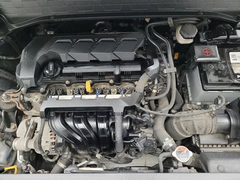 Used 2021 Hyundai Venue SE FWD image 30