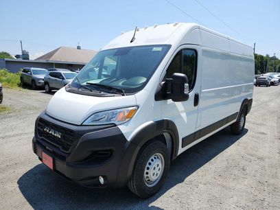 New 2024 RAM ProMaster 2500 w/ Convenience Group