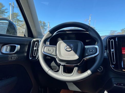 New 2026 Volvo XC40 B5 Plus w/ Protection Package Premier AWD/4WD image 21