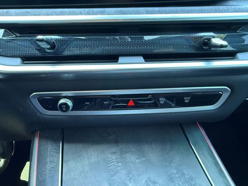 Used 2024 BMW X5 xDrive40i w/ M Sport Package image 39