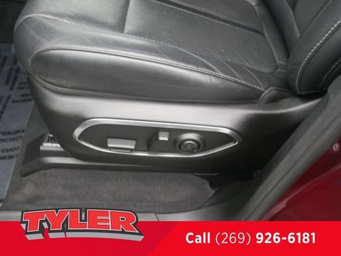 Used 2022 Jeep Wagoneer Series III w/ Premium Group I AWD/4WD image 21