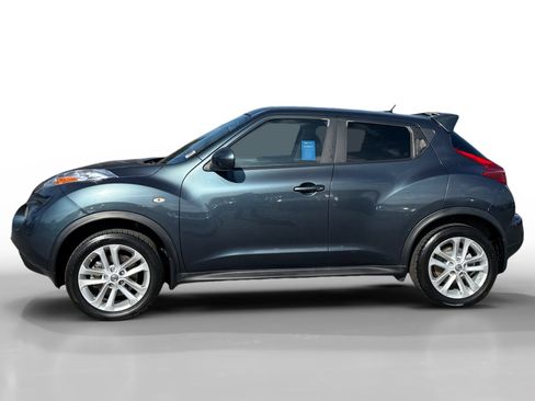 Used 2013 Nissan Juke SV FWD image 2