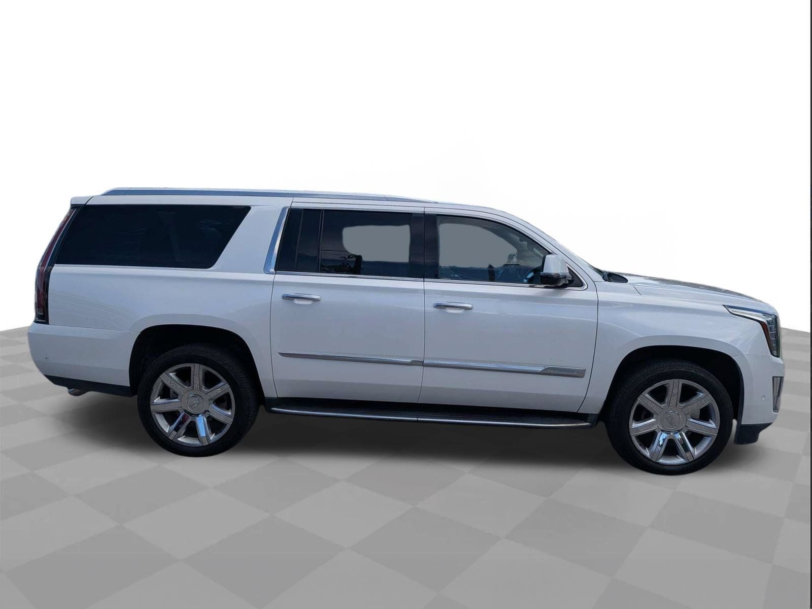 Used 2018 Cadillac Escalade ESV Luxury RWD image 3