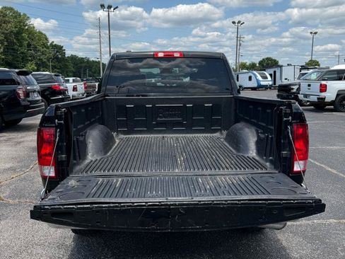 Used 2021 RAM 1500 Classic SLT AWD/4WD image 17