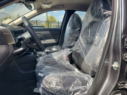 New 2026 Nissan Kicks SV w/ Charging Package FWD image 19