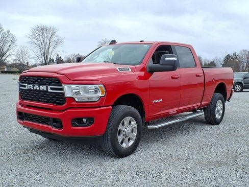 Used 2024 RAM 2500 Big Horn w/ Sport Appearance Package image 4