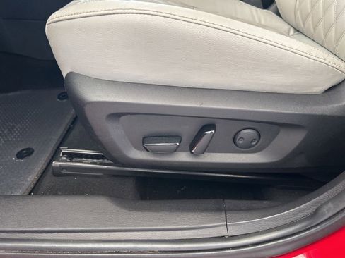 Used 2023 Mitsubishi Outlander SEL image 43