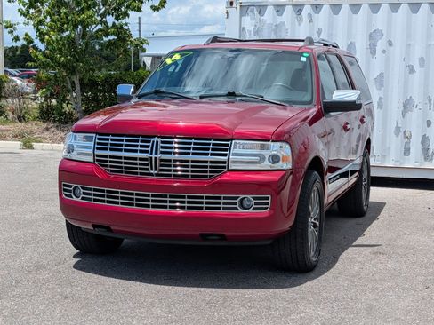 Used 2014 Lincoln Navigator 2WD image 7