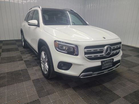 Used 2021 Mercedes-Benz GLB 250 4MATIC image 13