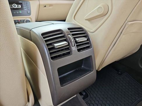 Used 2015 Mercedes-Benz GLK 350 4MATIC image 18