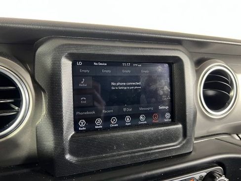 Used 2021 Jeep Wrangler Unlimited Sahara image 17