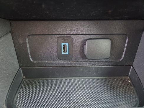 Used 2017 Ford Escape SE FWD image 27