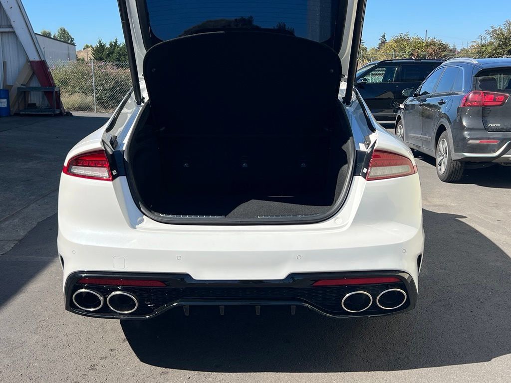 Certified 2022 Kia Stinger GT2 w/ Red Interior Color Package AWD/4WD image 8