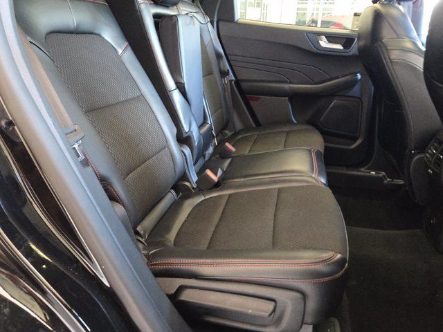 Used 2024 Ford Escape ST-Line w/ Tech Pack #1 AWD/4WD image 6