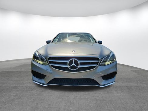 Used 2014 Mercedes-Benz E 350 Sedan w/ Premium 1 Package image 18