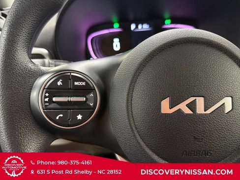 Used 2024 Kia Soul LX w/ Option Group 015 FWD image 22