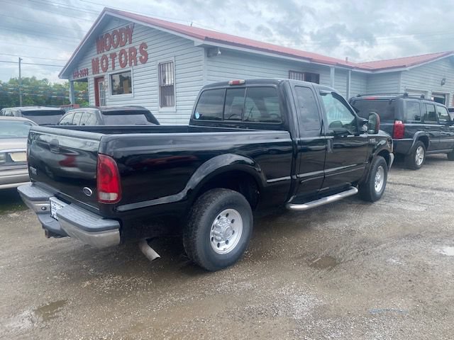Used 2003 Ford F250 XLT RWD image 4