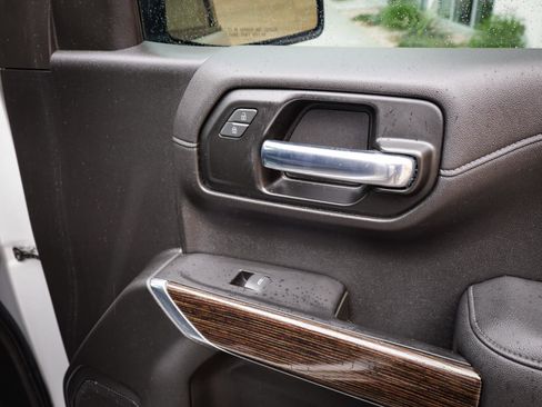 Used 2020 GMC Sierra 1500 Elevation image 27