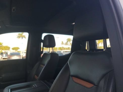 Used 2020 GMC Sierra 1500 AT4 w/ AT4 Premium Package AWD/4WD image 16
