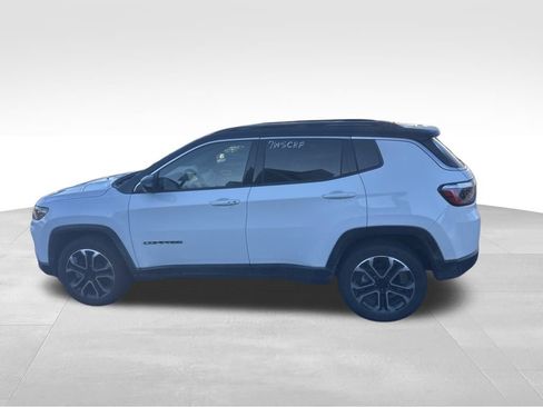 Used 2023 Jeep Compass Limited image 13