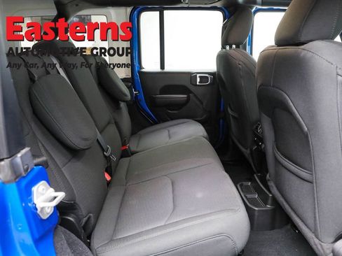 Used 2023 Jeep Wrangler Unlimited w/ Cold Weather Group image 26