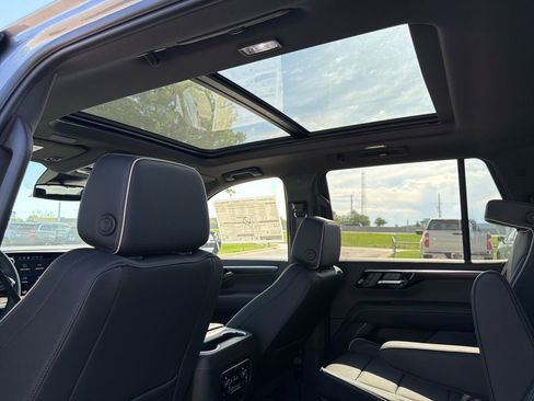 New 2026 Chevrolet Tahoe Premier AWD/4WD image 19