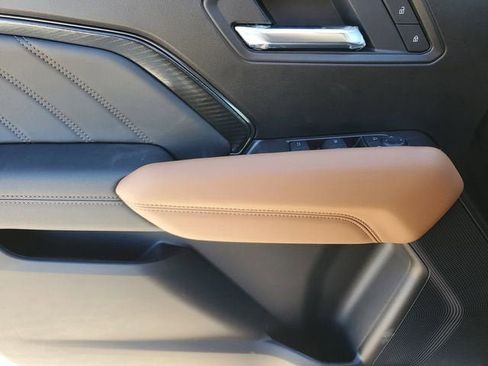 New 2026 GMC Canyon AT4 image 17