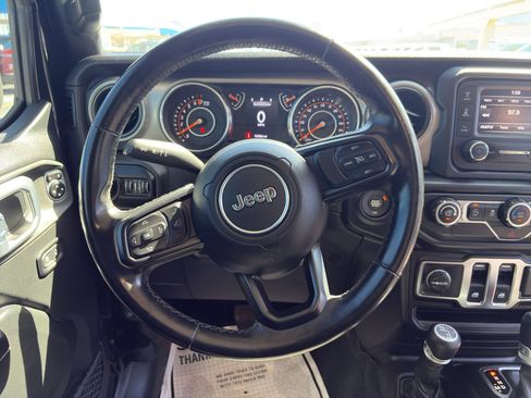 Used 2020 Jeep Wrangler Sport image 15